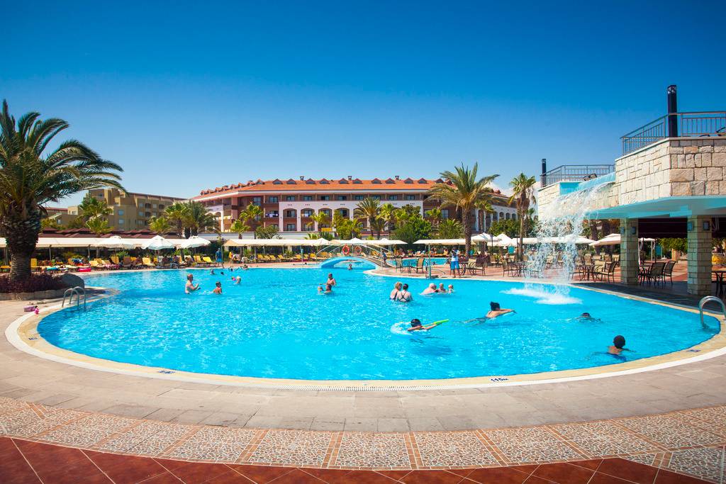 Club Hotel Turan Prince World Select Villas