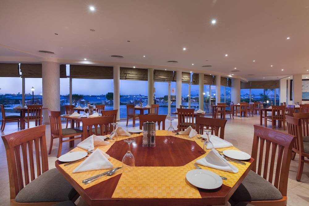 CLEOPATRA LUXURY RESORT MAKADI BAY