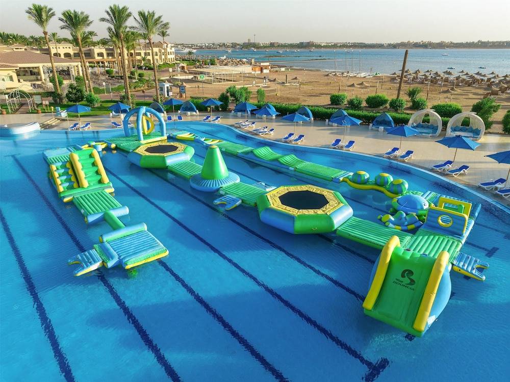 CLEOPATRA LUXURY RESORT MAKADI BAY