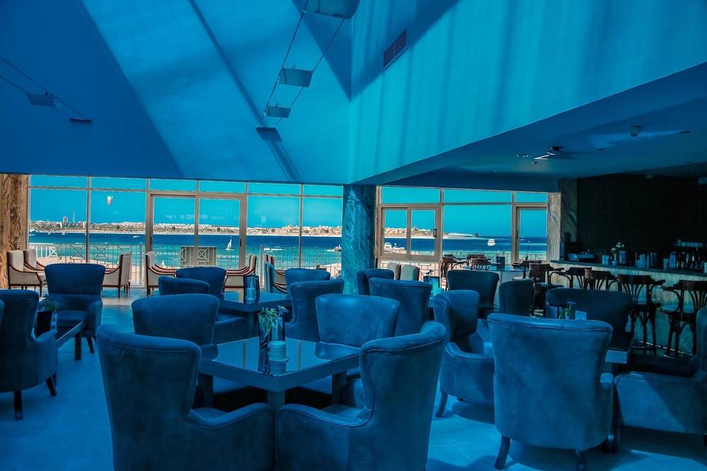 CLEOPATRA LUXURY RESORT MAKADI BAY