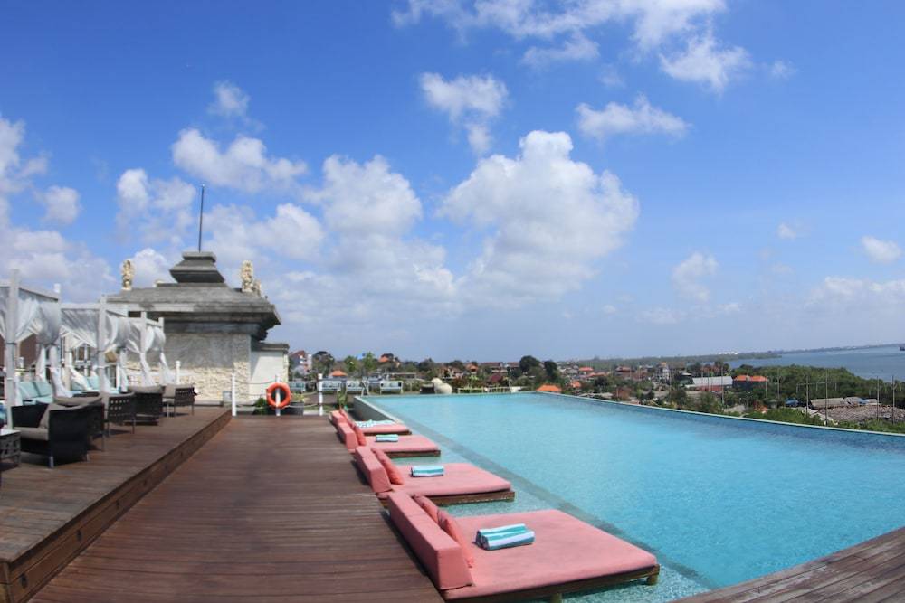 The Crystal Luxury Bay Resort Nusa Dua, Bali