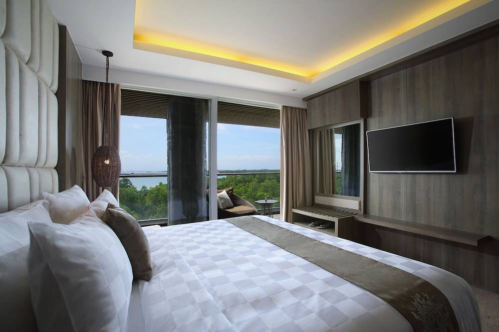 The Crystal Luxury Bay Resort Nusa Dua, Bali