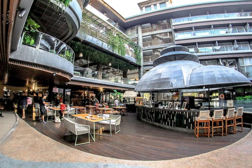 The Crystal Luxury Bay Resort Nusa Dua, Bali