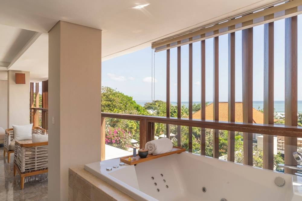 The Bandha Hotel & Suites