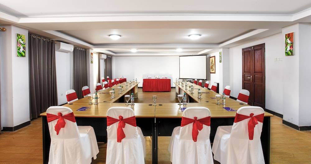 Puri Saron Baruna Beach