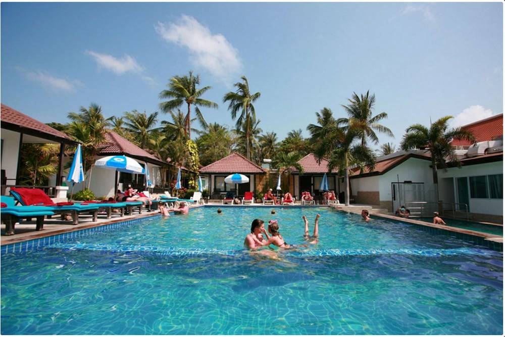 Chaweng Cove Beach Resort