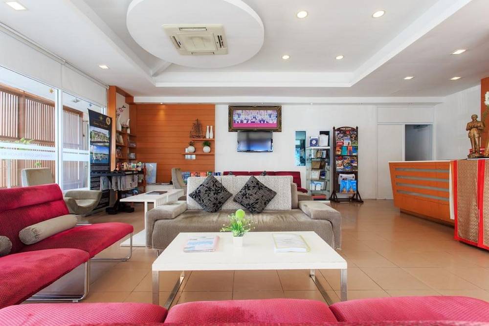 Chaweng Cove Beach Resort