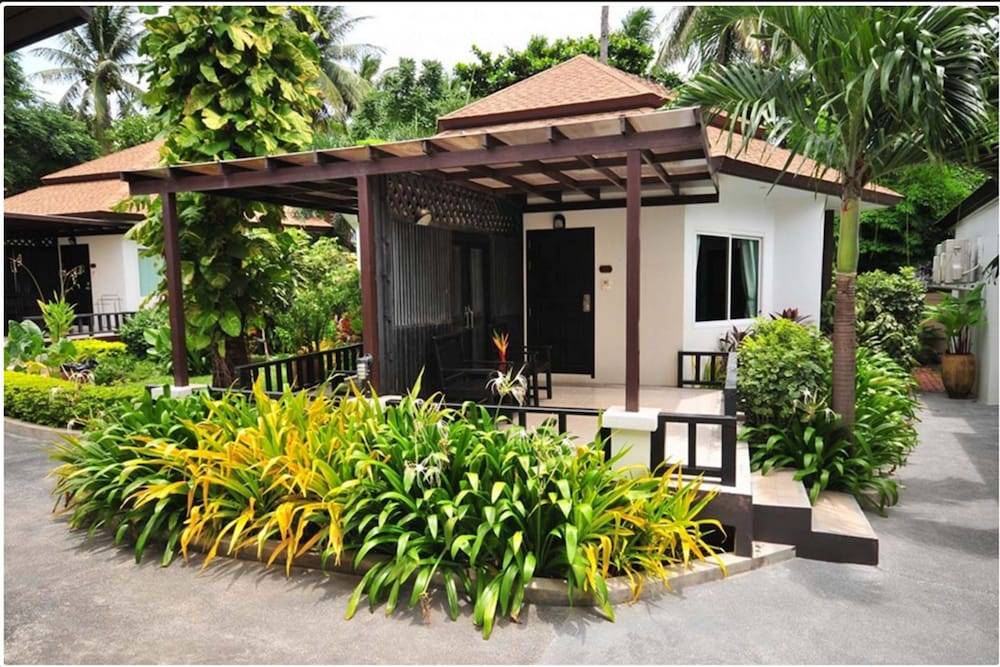 Chaweng Cove Beach Resort