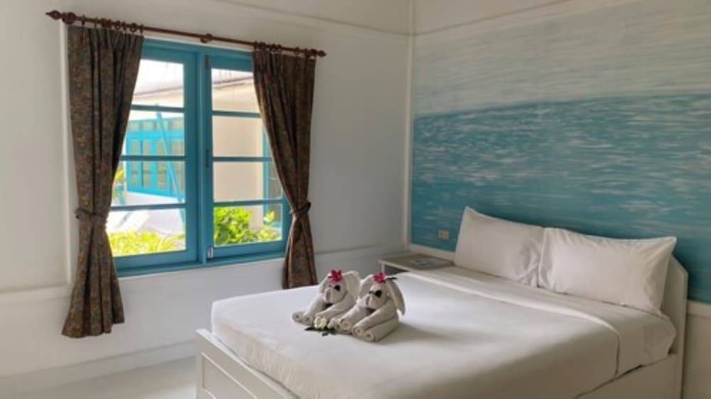 Sand Sea Resort and Spa