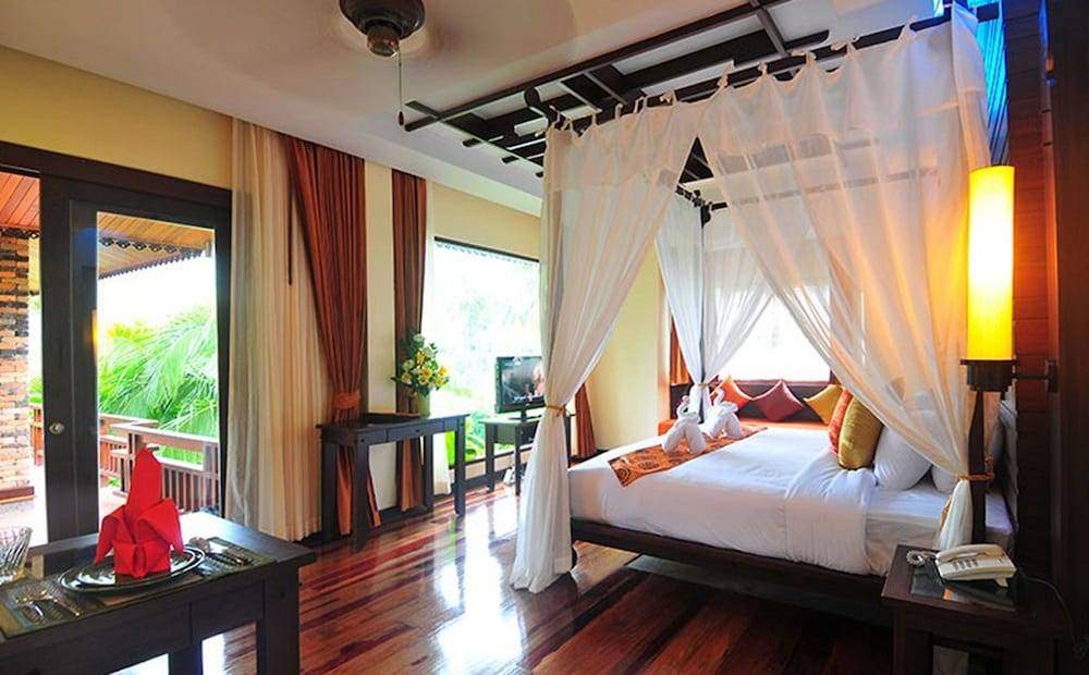 Phu Pi Maan Resort & Spa