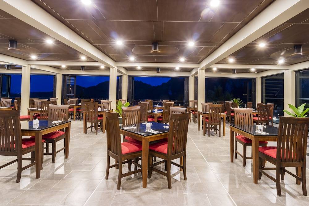 Phu Pi Maan Resort & Spa