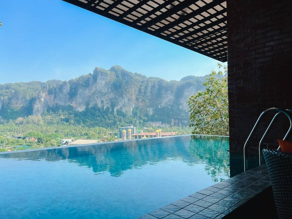 Phu Pi Maan Resort & Spa