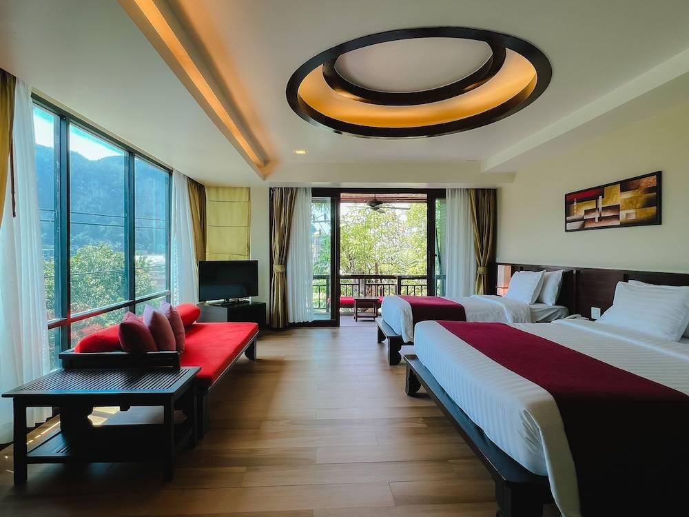 Phu Pi Maan Resort & Spa