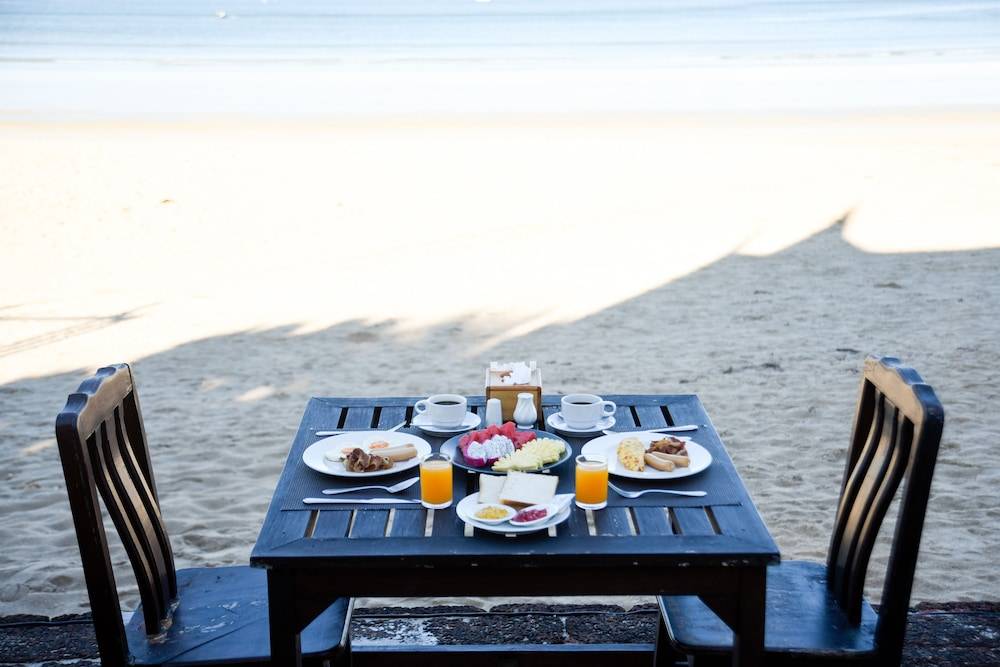 Royal Lanta Resort & Spa