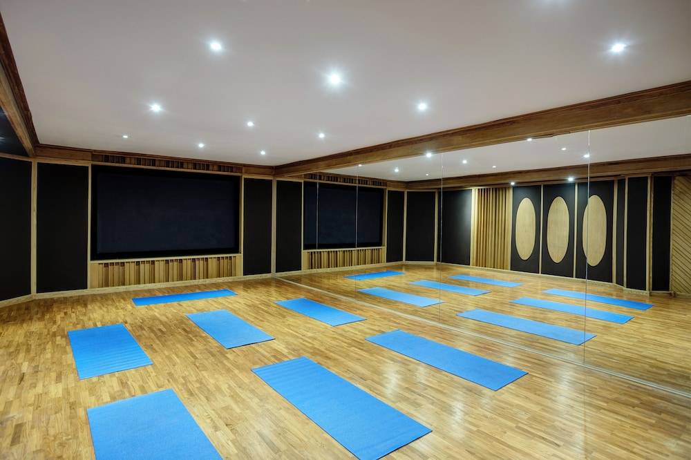 Rawi Warin Resort And Spa