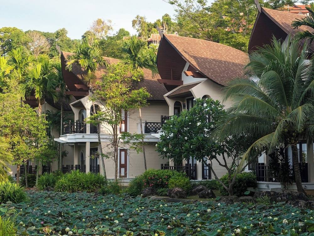 Rawi Warin Resort And Spa