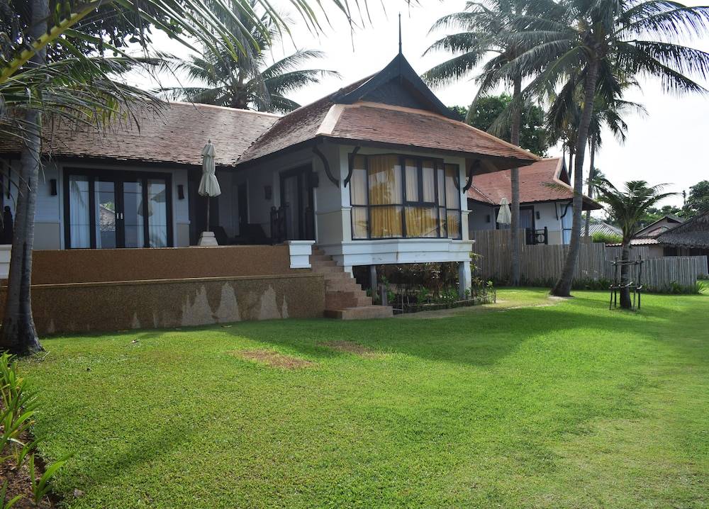 Rawi Warin Resort And Spa