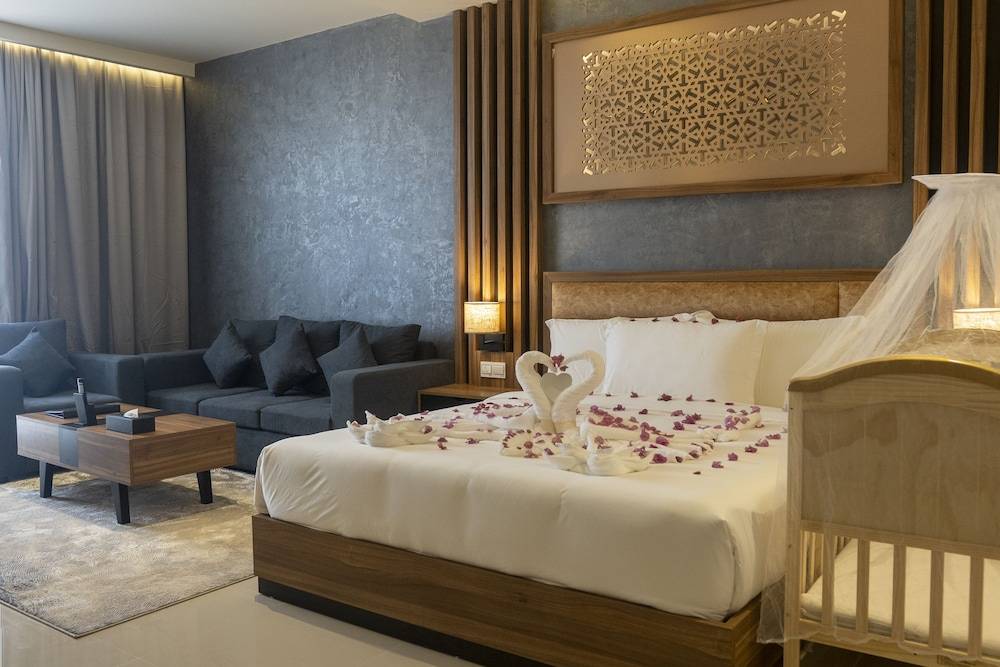 The Plaza Hotel & Resort