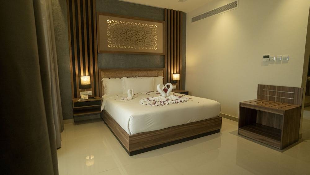 The Plaza Hotel & Resort