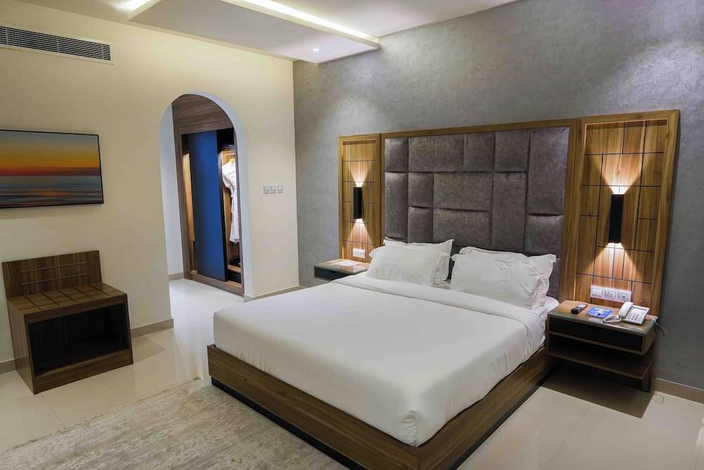 The Plaza Hotel & Resort