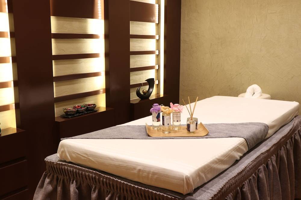 Radisson Hotel Muscat Panorama