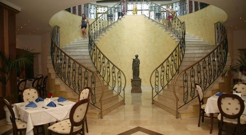 Duni Marina Royal Palace Hotel