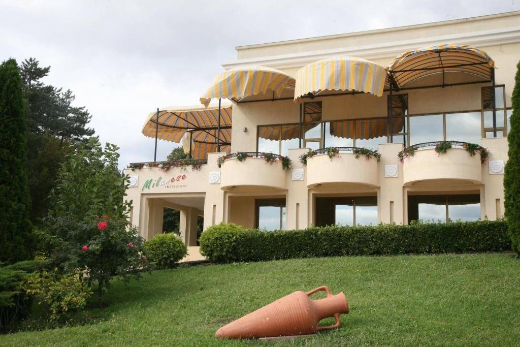 Duni Belleville Hotel