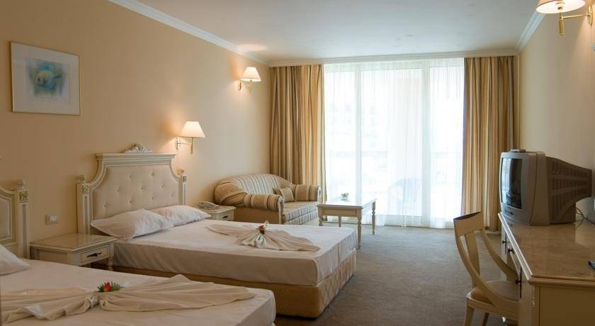 Duni Marina Beach Hotel