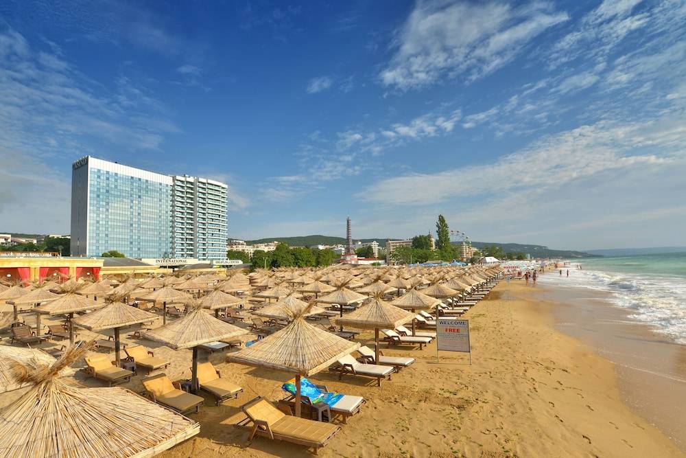 International Hotel Casino & Tower Suites