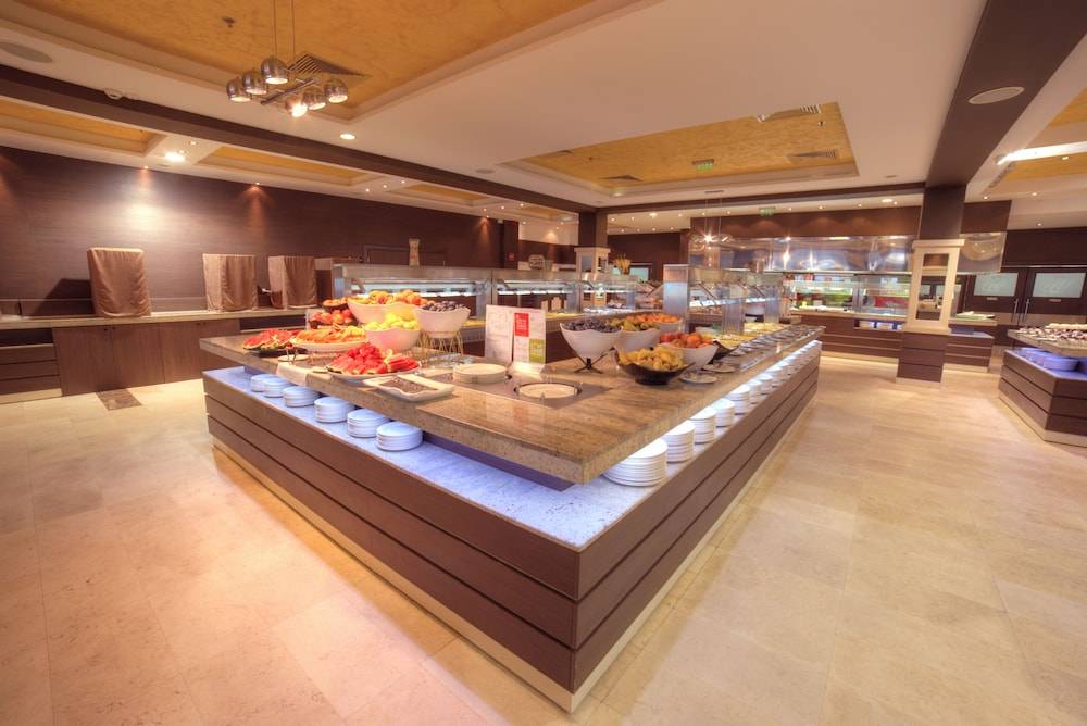 International Hotel Casino & Tower Suites