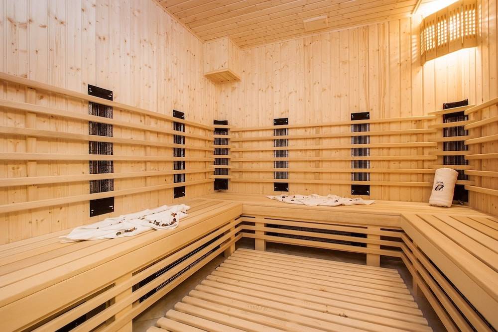 International Hotel Casino & Tower Suites