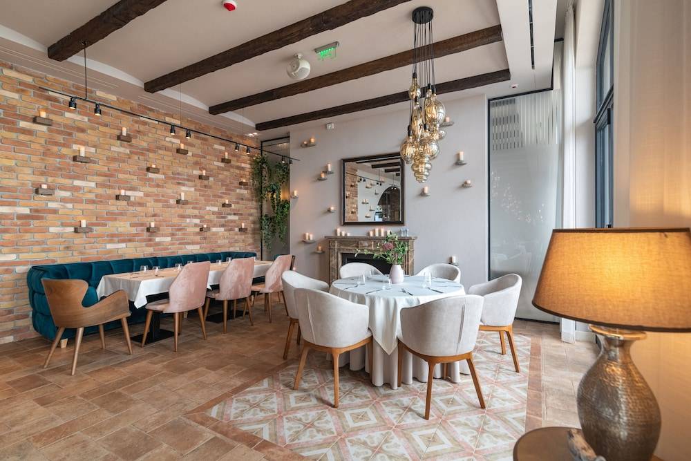 Villa Chinka by Astor Garden Hotel