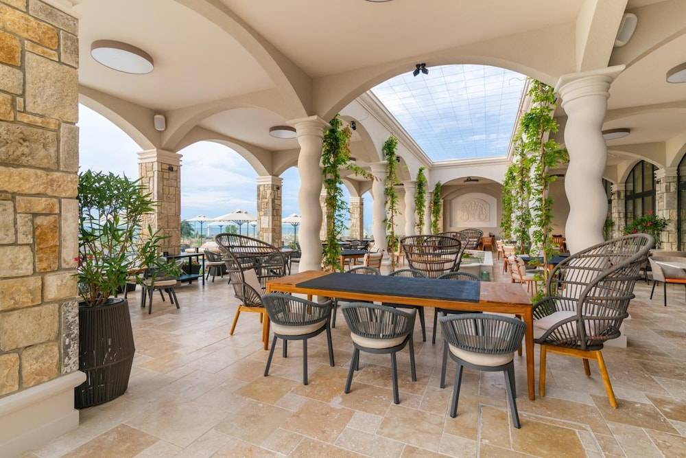 Villa Chinka by Astor Garden Hotel