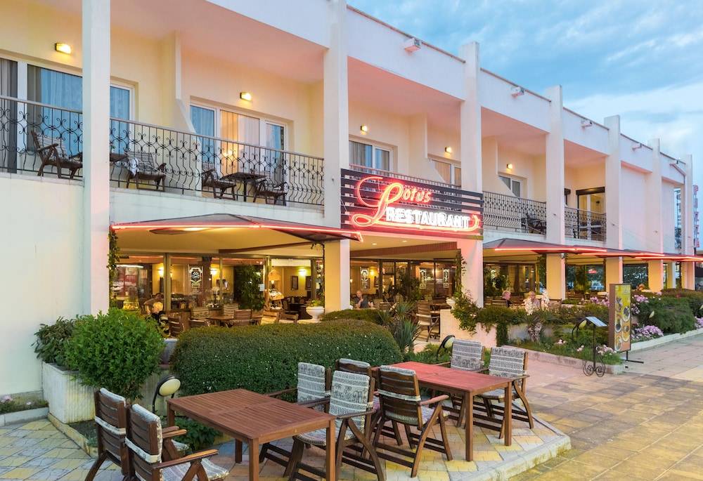 Lotus Hotel