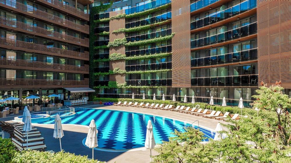 Galeon Residence & Spa