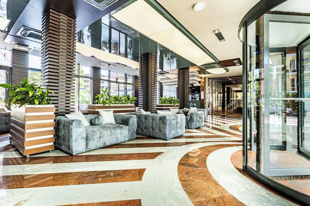 Galeon Residence & Spa