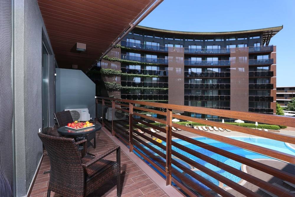 Galeon Residence & Spa