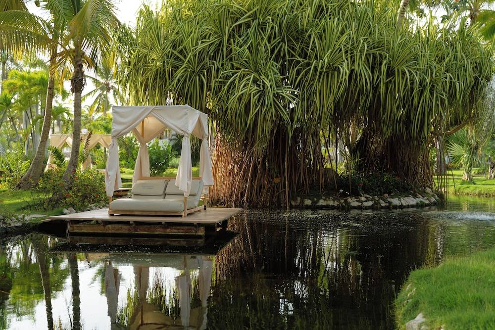 Catalonia Bavaro Beach, Golf & Casino Resort