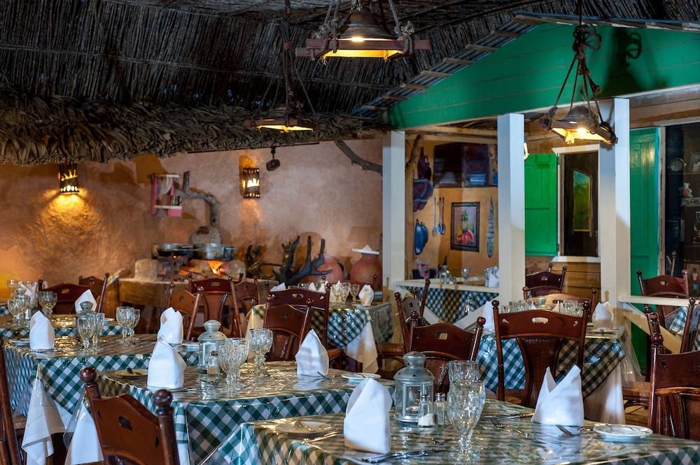 Tropical Deluxe Princess