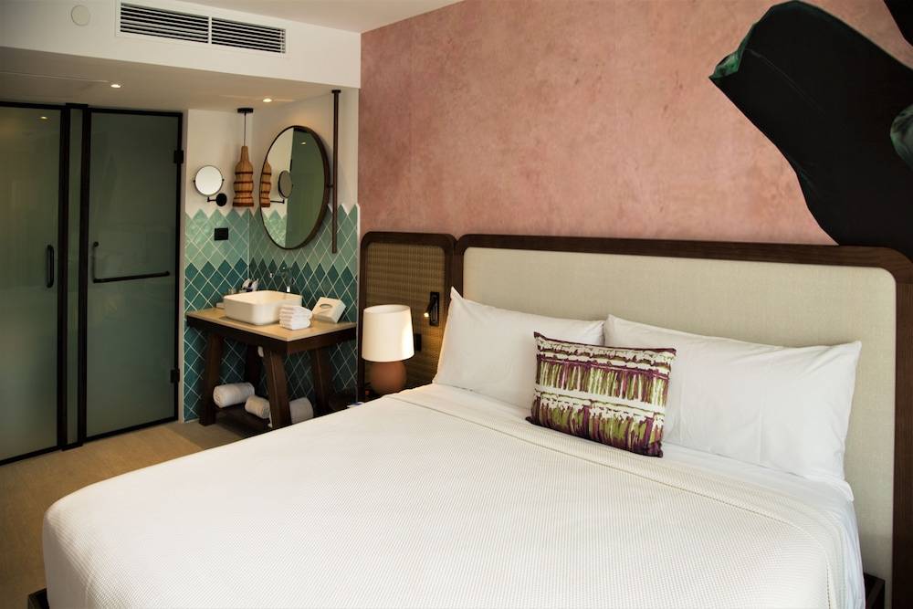 Tropical Deluxe Princess