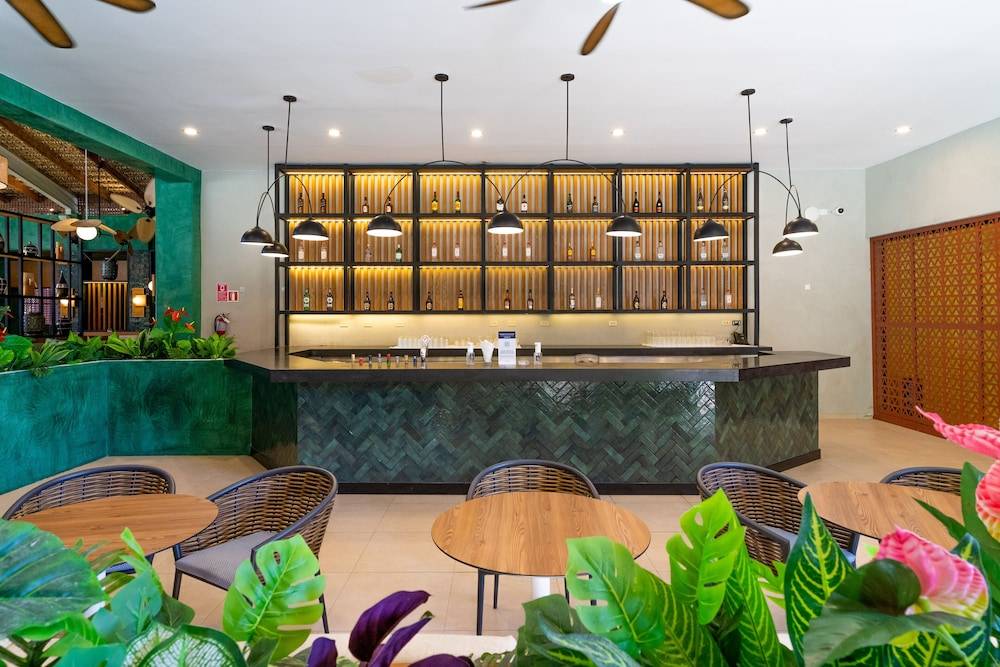 Tropical Deluxe Princess