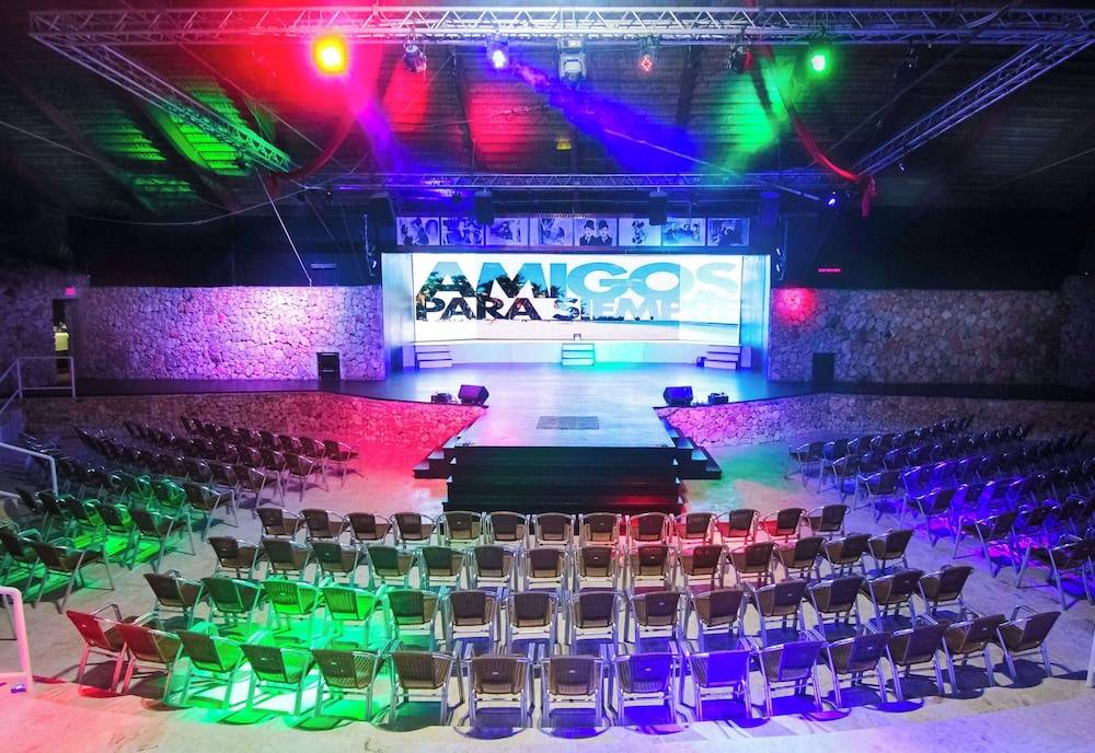 Viva Wyndham Dominicus Beach - All-Inclusive Resort