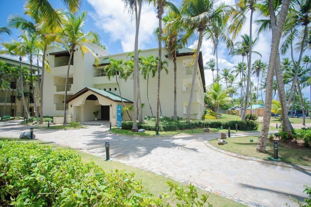 Coral Costa Caribe Beach Resort