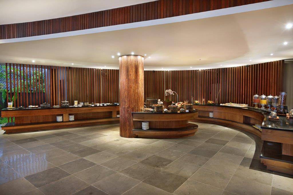 Candi Beach Resort & Spa