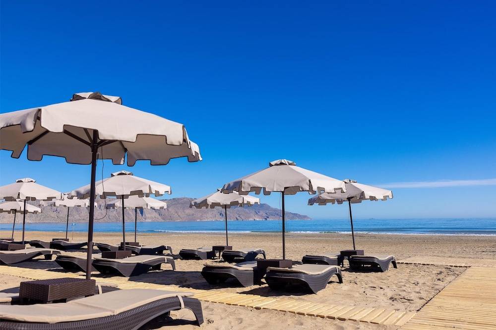 7_w3840h2558x0y3-24c29123_z