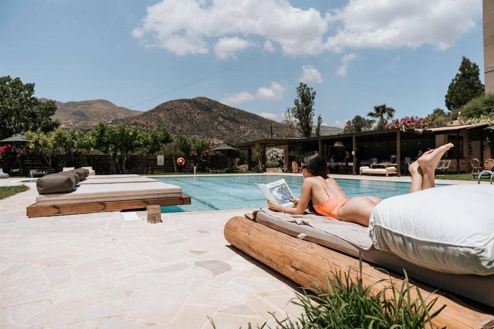 21_w3840h2556x0y4-aef0320f_z