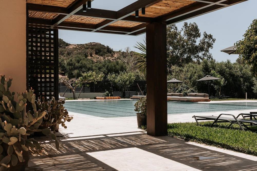 22_w3837h2557x3y3-97ea4bbf_z