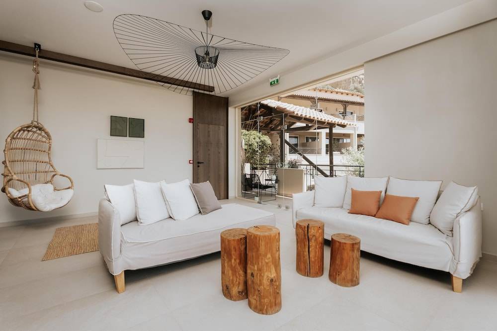 24_w3836h2556x4y4-33cbc162_z