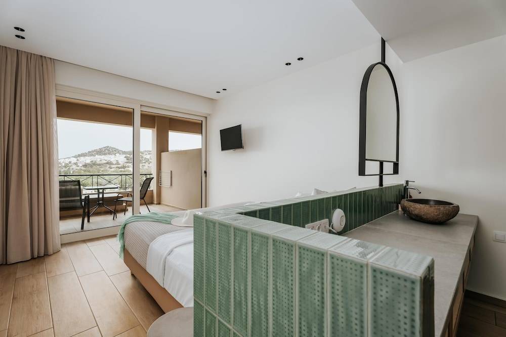 38_w3837h2556x3y4-3d3ae6b6_z