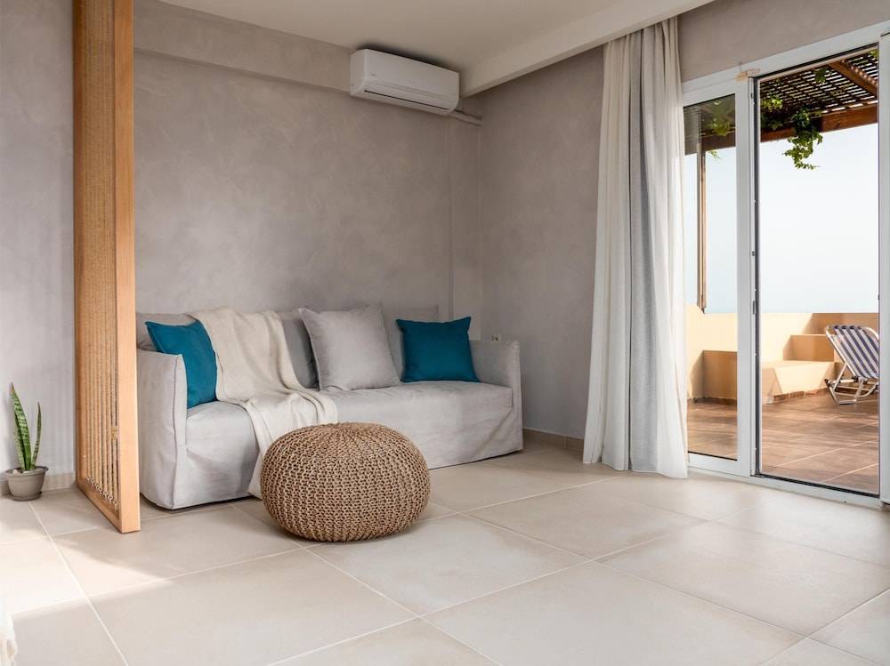 41_w3840h2876x0y3-493d70b4_z